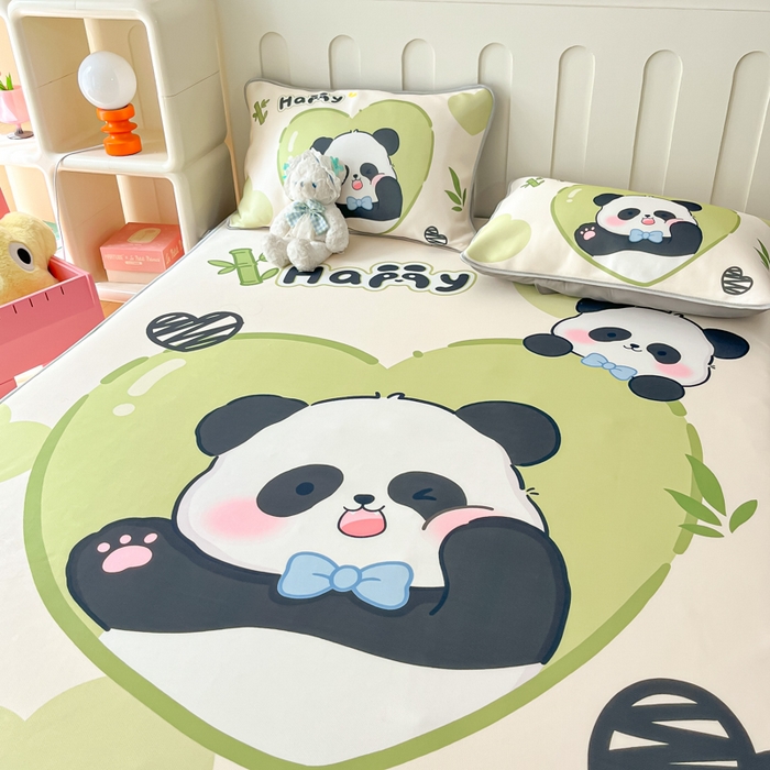 91家纺网 家纺一手货源 找家纺 柒月家居 2026新款大版印花碳光冰丝席床笠款凉席 床笠-熊猫宝贝