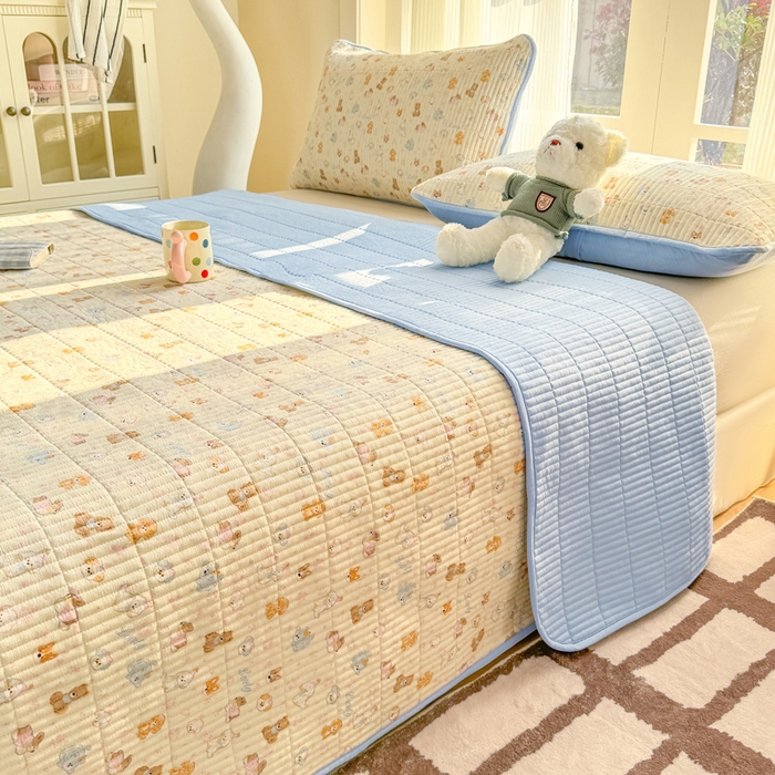 91家纺网 家纺一手货源 找家纺 晓时候 2026新款双层纱印花夏被床盖四件套新疆棉花被夏凉被空调被单夏被 奶芙狗