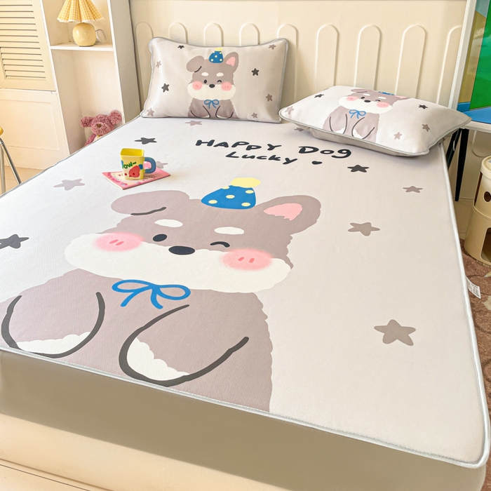 91家纺网 家纺一手货源 找家纺 柒月家居 2026新款大版印花碳光冰丝席床笠款凉席 床笠-雪纳瑞狗