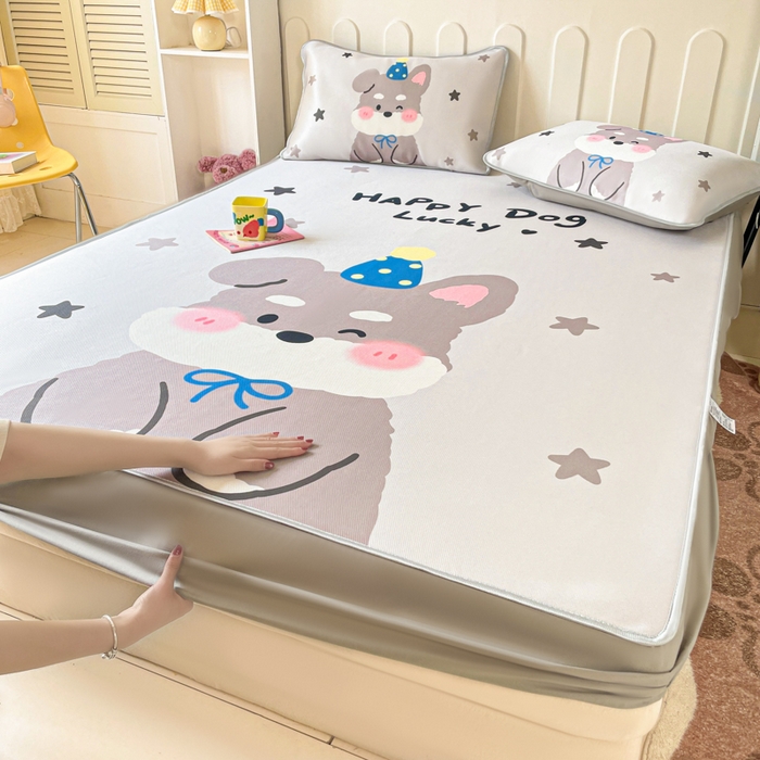 91家纺网 家纺一手货源 找家纺 柒月家居 2026新款大版印花碳光冰丝席床笠款凉席 床笠-雪纳瑞狗