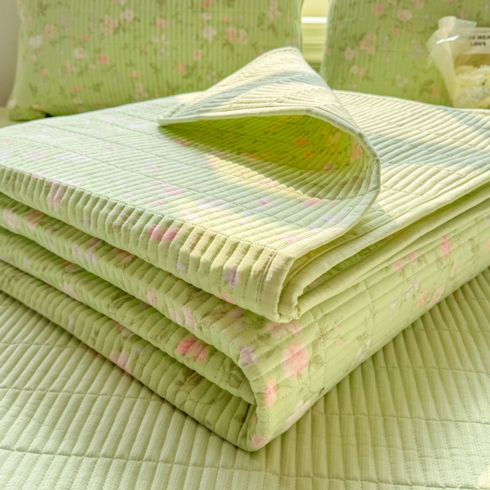 91家纺网 家纺一手货源 找家纺 晓时候 2026新款双层纱印花夏被床盖四件套新疆棉花被夏凉被空调被单夏被 芊芊花语