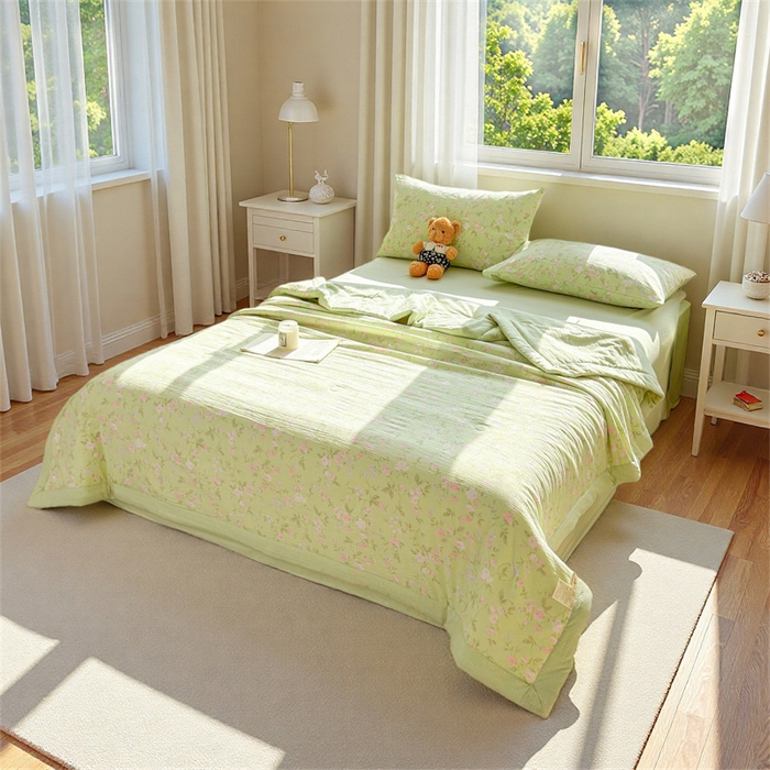 91家纺网 家纺一手货源 找家纺 晓时候 2026新款双层纱印花夏被床盖四件套新疆棉花被夏凉被空调被单夏被 芊芊花语