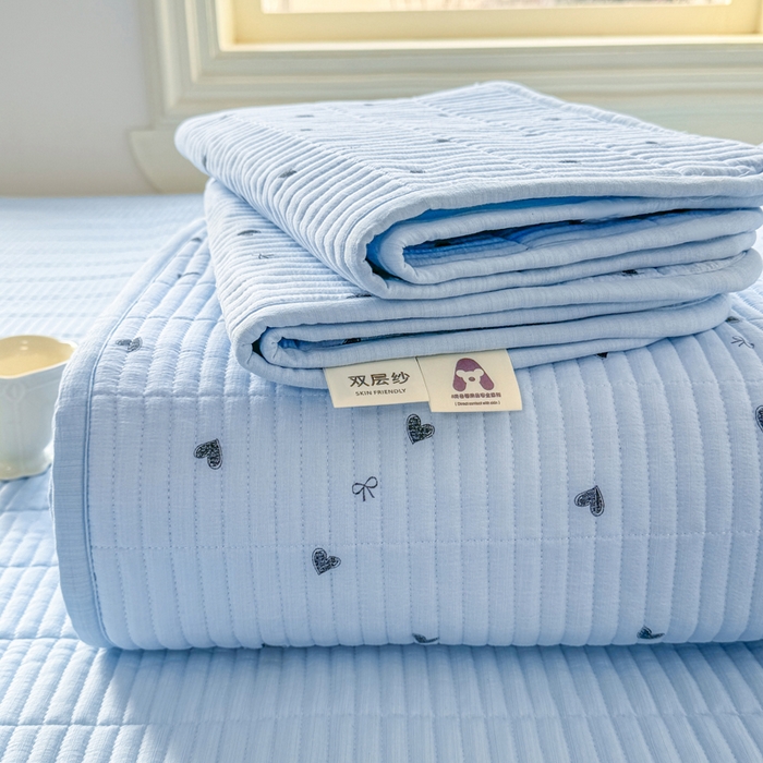 91家纺网 家纺一手货源 找家纺 晓时候 2026新款双层纱印花夏被床盖四件套新疆棉花被夏凉被空调被单夏被 小确幸