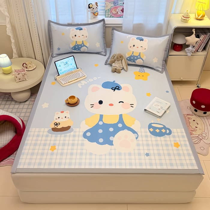 91家纺网 家纺一手货源 找家纺 柒月家居 2026新款大版印花碳光冰丝席床席款凉席 茶茶蓝猫