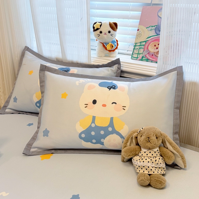 91家纺网 家纺一手货源 找家纺 柒月家居 2026新款大版印花碳光冰丝席床席款凉席 茶茶蓝猫