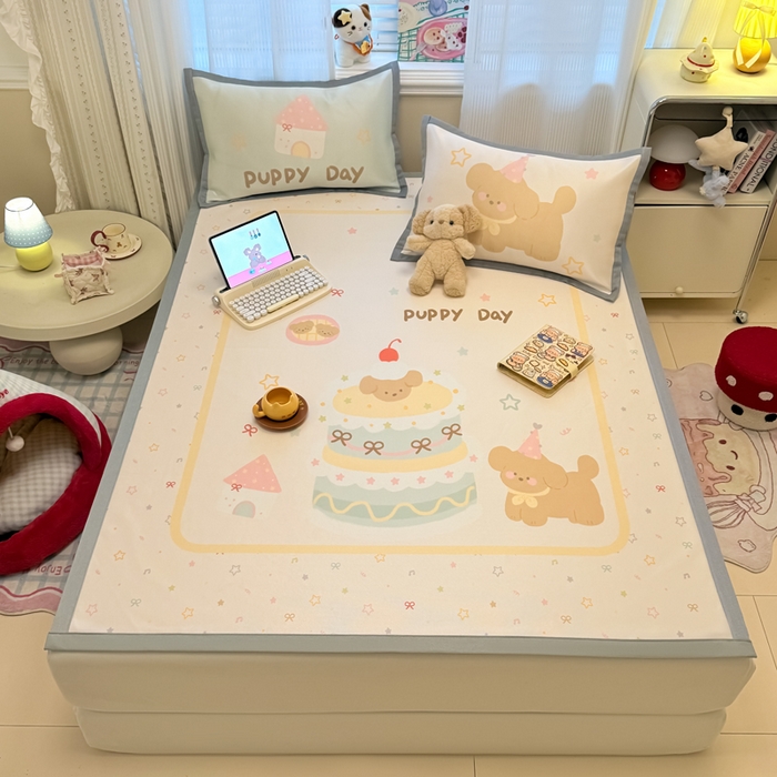 91家纺网 家纺一手货源 找家纺 柒月家居 2026新款大版印花碳光冰丝席床席款凉席 蛋糕汪汪