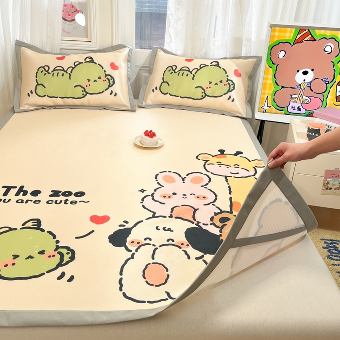 91家纺网 家纺一手货源 找家纺 柒月家居 2026新款大版印花碳光冰丝席床席款凉席 动物世界