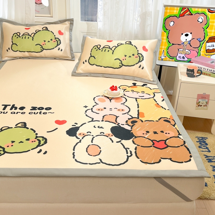 91家纺网 家纺一手货源 找家纺 柒月家居 2026新款大版印花碳光冰丝席床席款凉席 动物世界