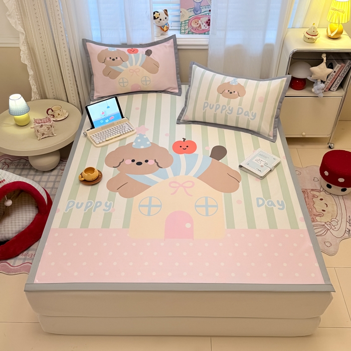 91家纺网 家纺一手货源 找家纺 柒月家居 2026新款大版印花碳光冰丝席床席款凉席 房子小狗