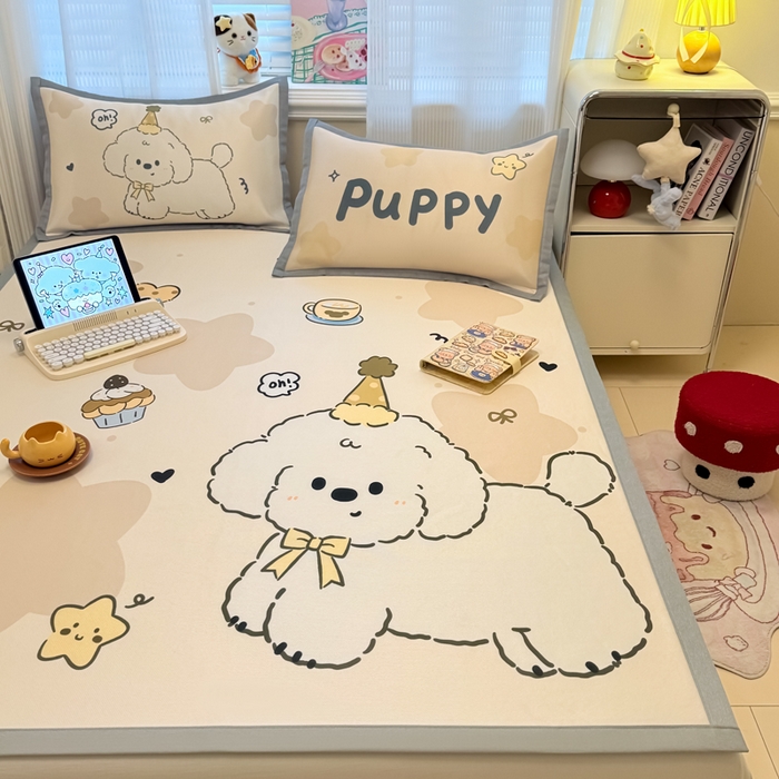 91家纺网 家纺一手货源 找家纺 柒月家居 2026新款大版印花碳光冰丝席床席款凉席 卷卷白狗