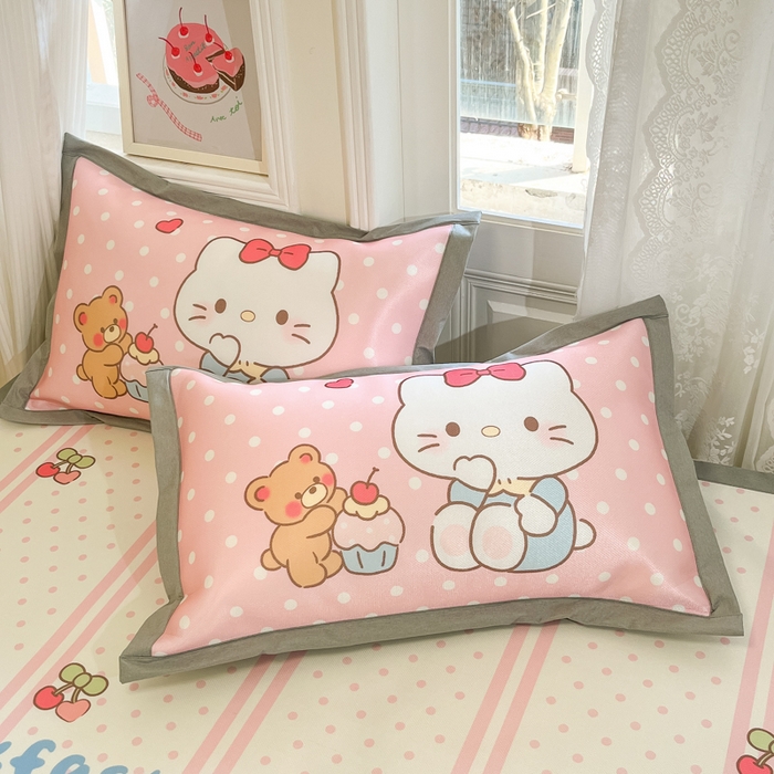 91家纺网 家纺一手货源 找家纺 柒月家居 2026新款大版印花碳光冰丝席床席款凉席 猫咪伙伴