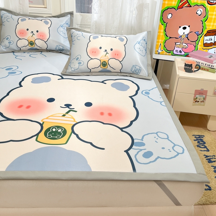 91家纺网 家纺一手货源 找家纺 柒月家居 2026新款大版印花碳光冰丝席床席款凉席 萌宝