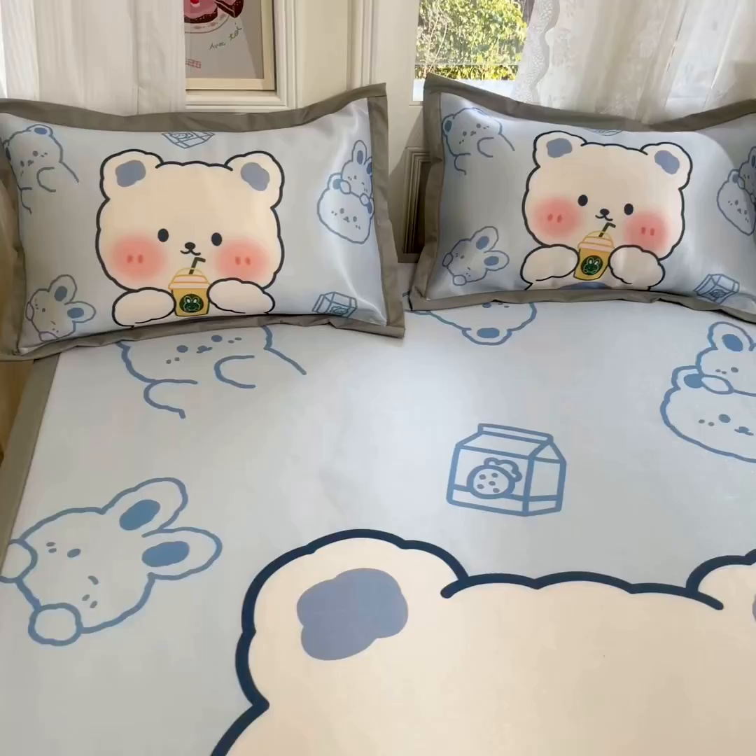 91家纺网 家纺一手货源 找家纺 柒月家居 2026新款大版印花碳光冰丝席床席款凉席 萌宝