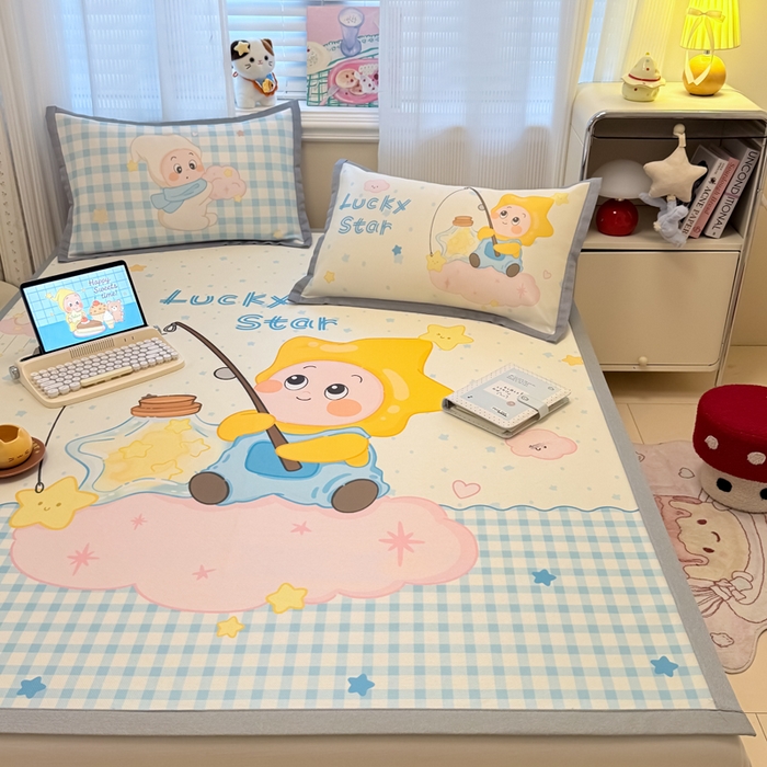 91家纺网 家纺一手货源 找家纺 柒月家居 2026新款大版印花碳光冰丝席床席款凉席 星星之愿