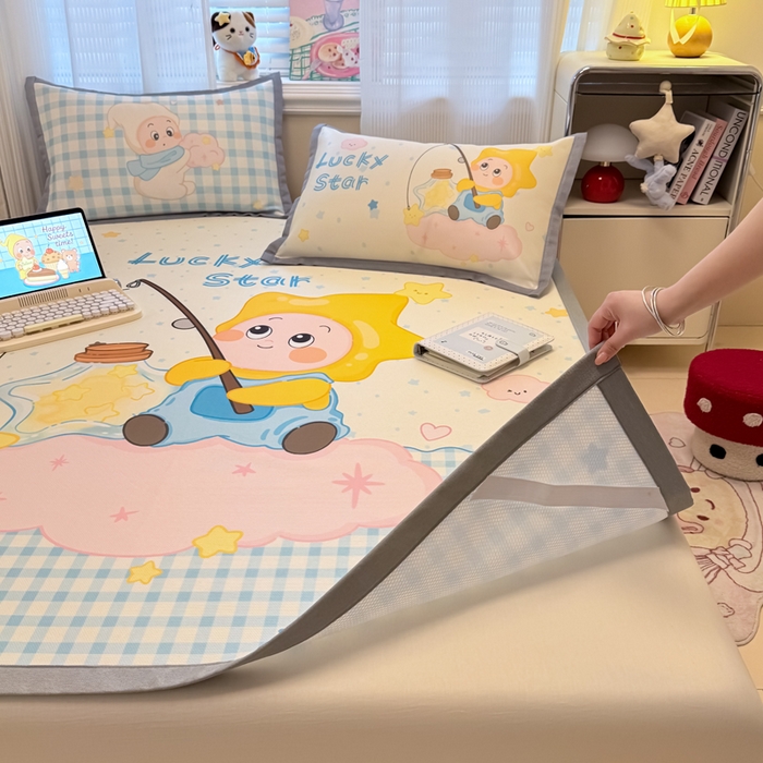 91家纺网 家纺一手货源 找家纺 柒月家居 2026新款大版印花碳光冰丝席床席款凉席 星星之愿