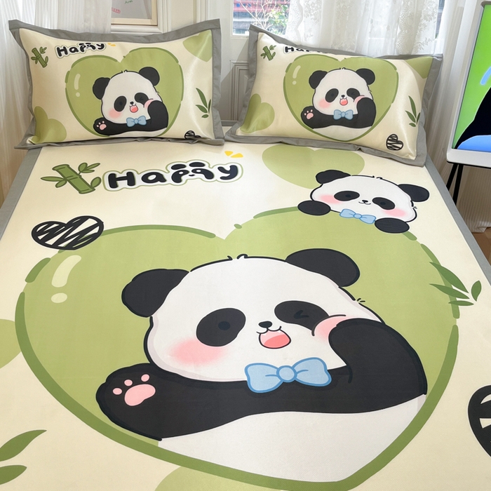 91家纺网 家纺一手货源 找家纺 柒月家居 2026新款大版印花碳光冰丝席床席款凉席 熊猫宝贝