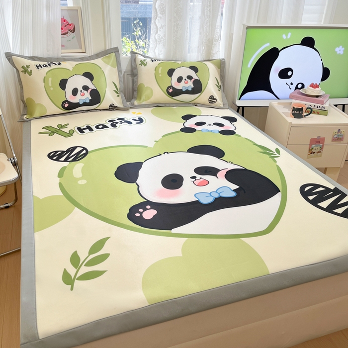 91家纺网 家纺一手货源 找家纺 柒月家居 2026新款大版印花碳光冰丝席床席款凉席 熊猫宝贝