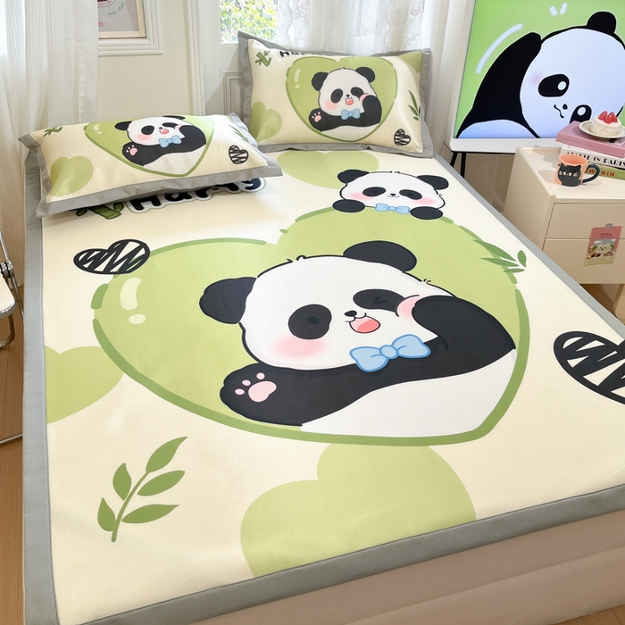 91家纺网 家纺一手货源 找家纺 柒月家居 2026新款大版印花碳光冰丝席床席款凉席 熊猫宝贝