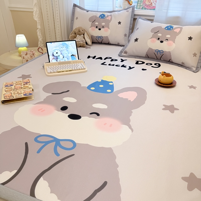 91家纺网 家纺一手货源 找家纺 柒月家居 2026新款大版印花碳光冰丝席床席款凉席 雪纳瑞狗