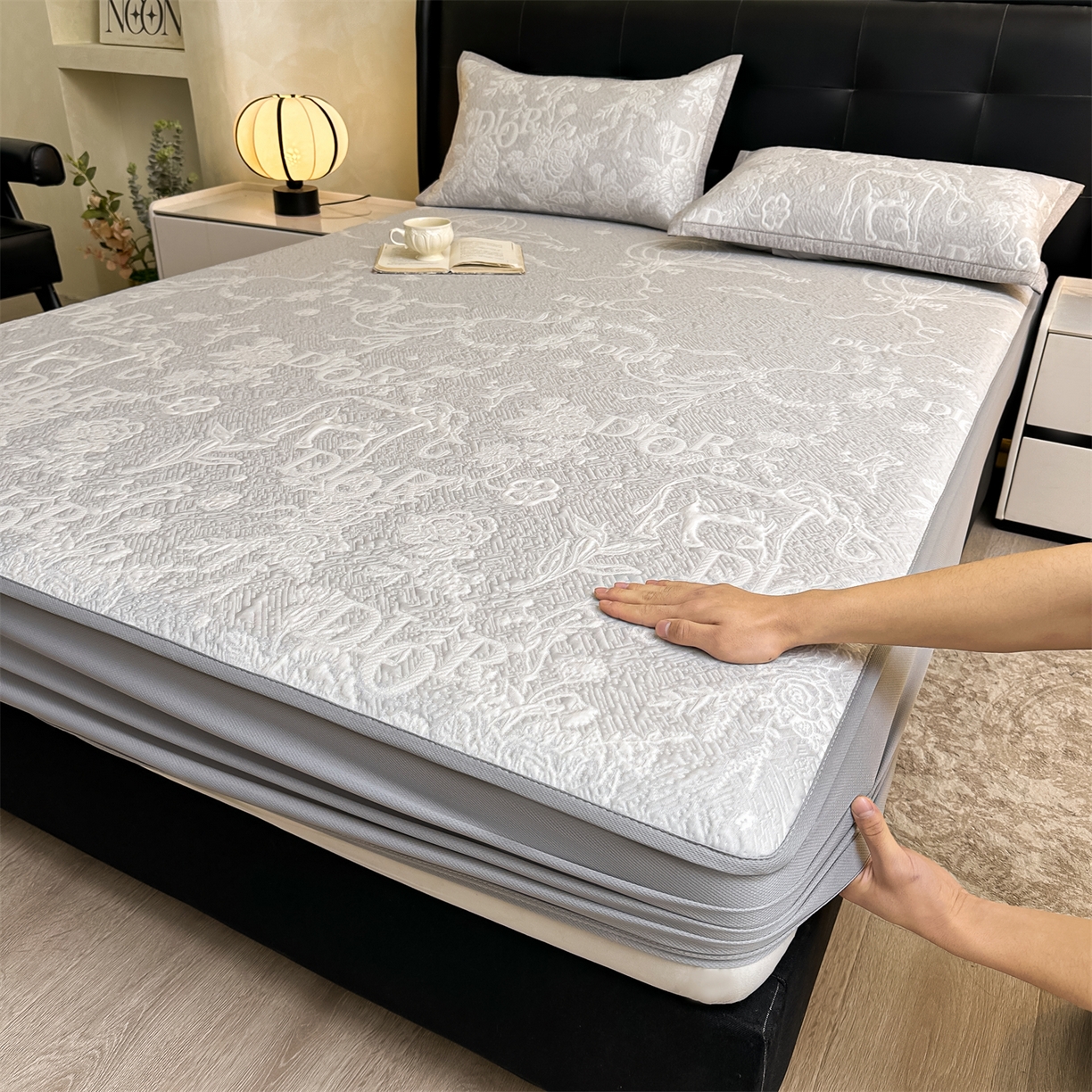 91家纺网 家纺一手货源 找家纺 （总）慕木家纺 2026新品高端复合三明治PE乙纶双面提花610克冰豆豆凉席迪奥风系列（提供买家秀）