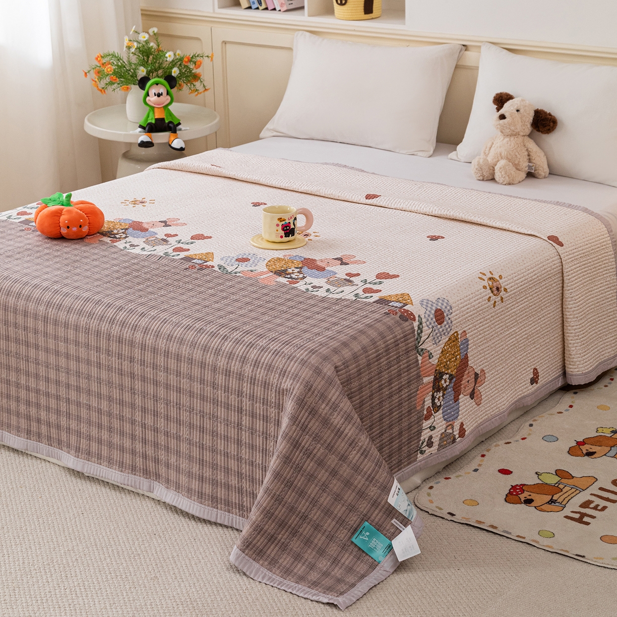 91家纺网 家纺一手货源 找家纺 源舜家纺 2026新款天丝莫代尔大版凉感床盖 快乐周末