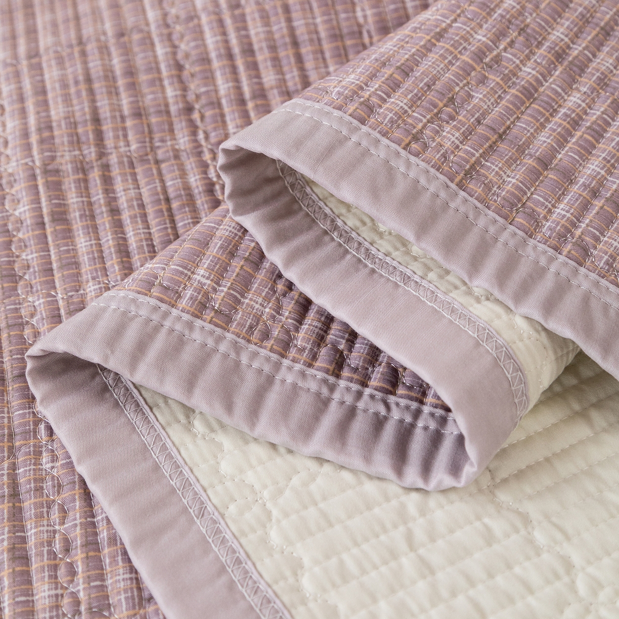 91家纺网 家纺一手货源 找家纺 源舜家纺 2026新款天丝莫代尔大版凉感床盖 春日花语