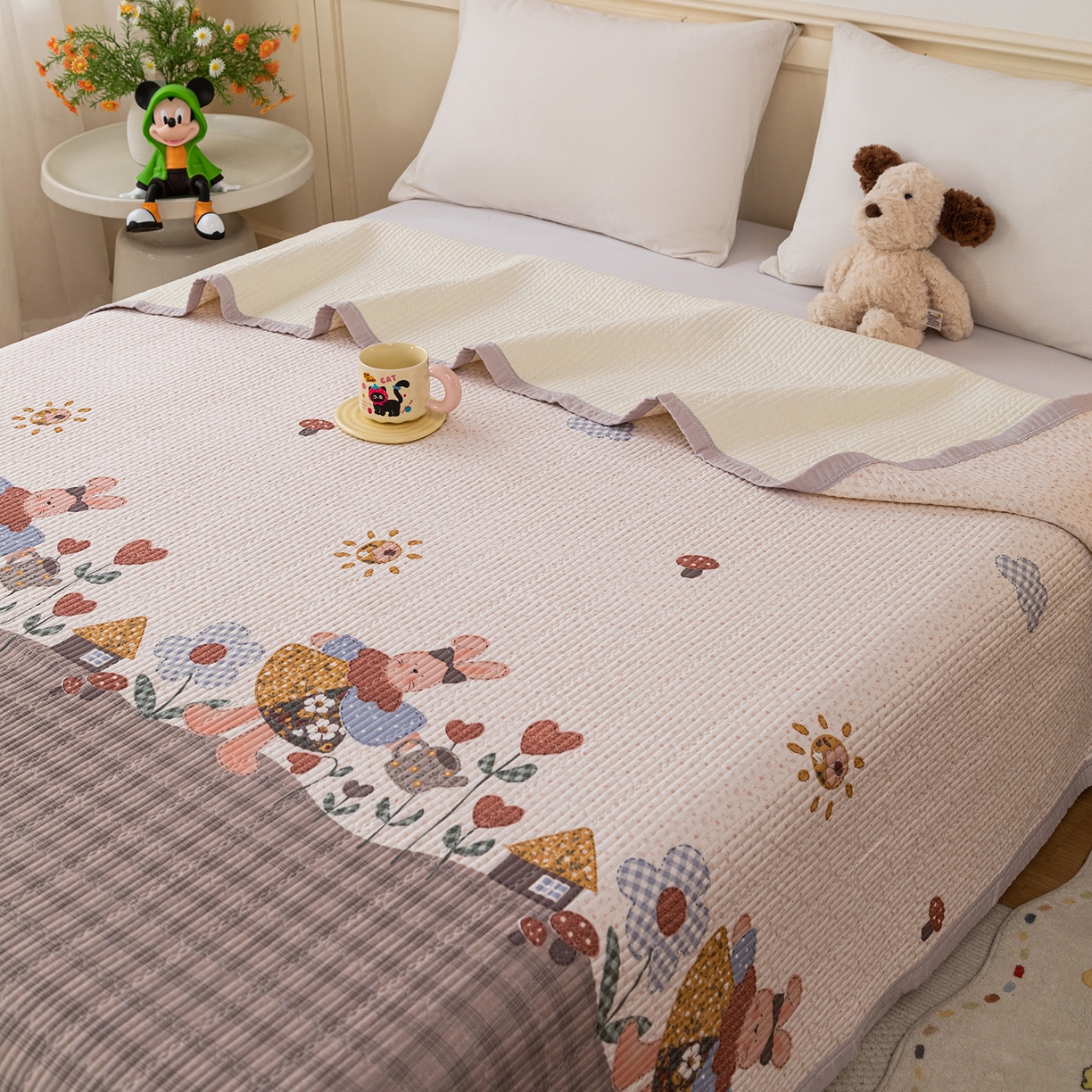 91家纺网 家纺一手货源 找家纺 源舜家纺 2026新款天丝莫代尔大版凉感床盖 快乐周末