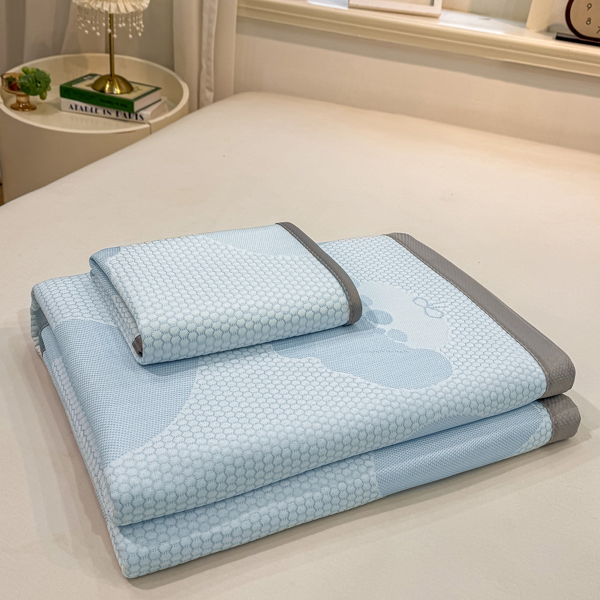 91家纺网 家纺一手货源 找家纺 （总）眠势力 2026新款冰豆豆凉席三件套夏季冷感可机洗冰丝席软席子条席款