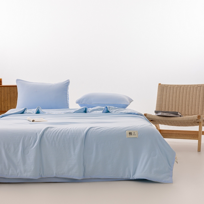 91家纺网 家纺一手货源 找家纺 迪梵家纺 2026新款A类无印风水洗棉格子纯色夏凉被大豆夏被空调被薄被（带买家秀） 海盐蓝