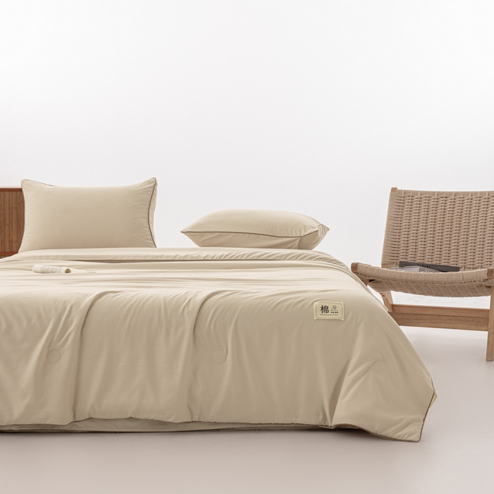 91家纺网 家纺一手货源 找家纺 迪梵家纺 2026新款A类无印风水洗棉格子纯色夏凉被大豆夏被空调被薄被（带买家秀） 卡其咖