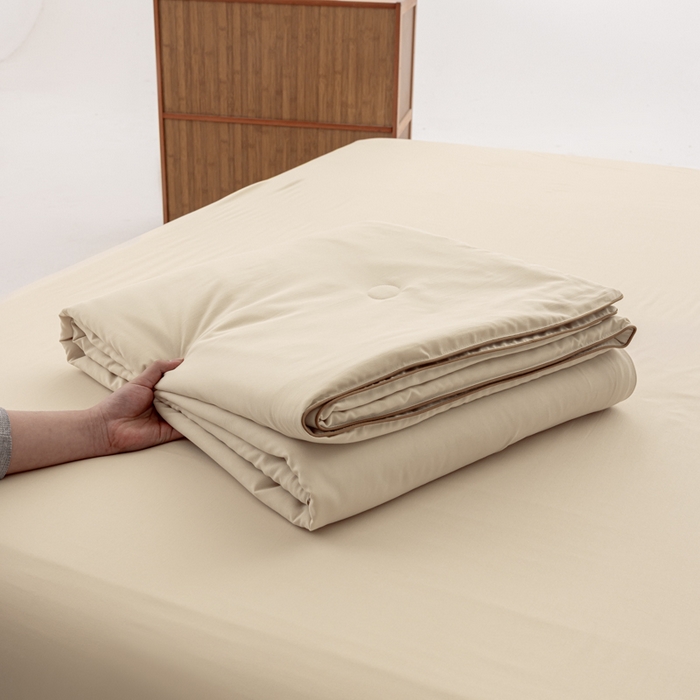 91家纺网 家纺一手货源 找家纺 迪梵家纺 2026新款A类无印风水洗棉格子纯色夏凉被大豆夏被空调被薄被（带买家秀） 卡其咖