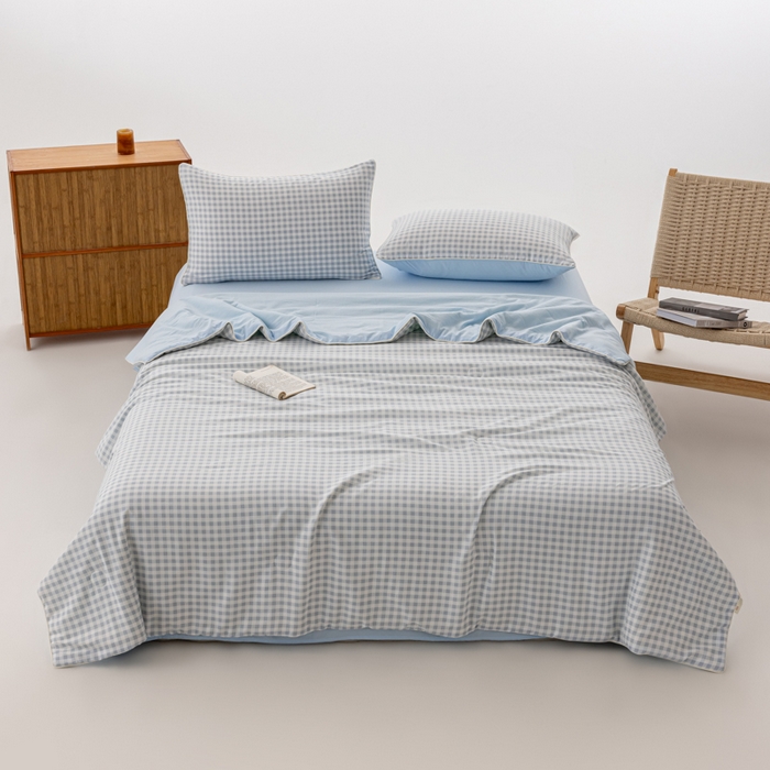 91家纺网 家纺一手货源 找家纺 迪梵家纺 2026新款A类无印风水洗棉格子纯色夏凉被大豆夏被空调被薄被（带买家秀） 浅蓝小格