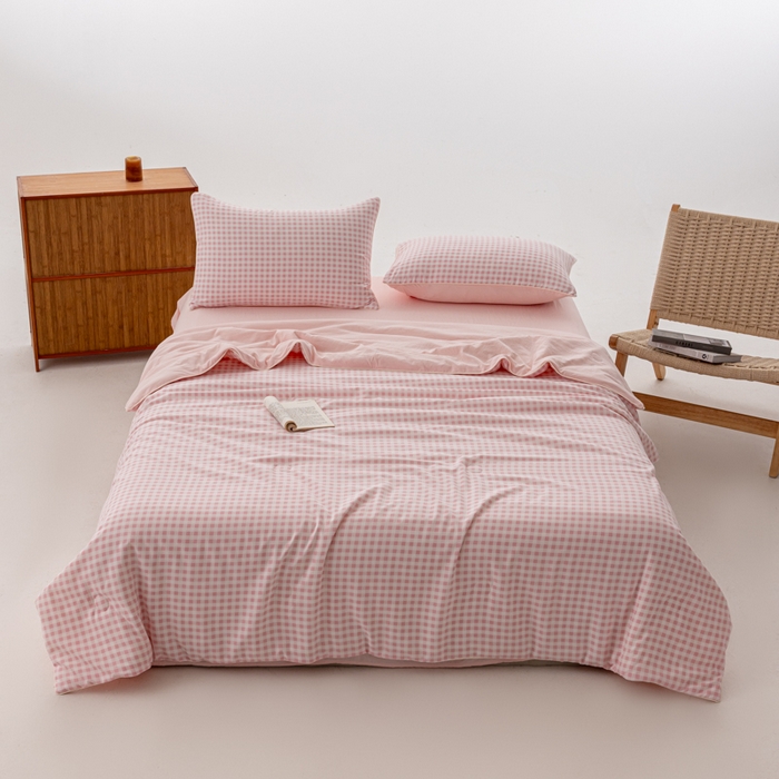 91家纺网 家纺一手货源 找家纺 迪梵家纺 2026新款A类无印风水洗棉格子纯色夏凉被大豆夏被空调被薄被（带买家秀） 红小格