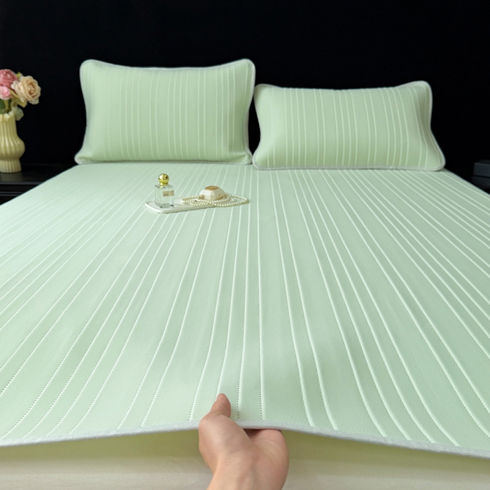 91家纺网 家纺一手货源 找家纺 麋兔 2026新款纯色朵朵小熊冰蚕丝软席 云海绿