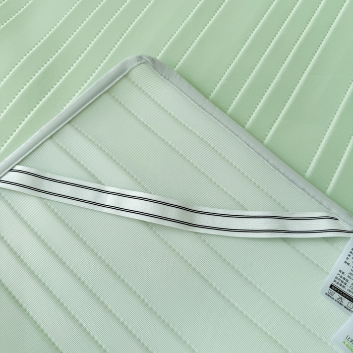 91家纺网 家纺一手货源 找家纺 麋兔 2026新款纯色朵朵小熊冰蚕丝软席 云海绿