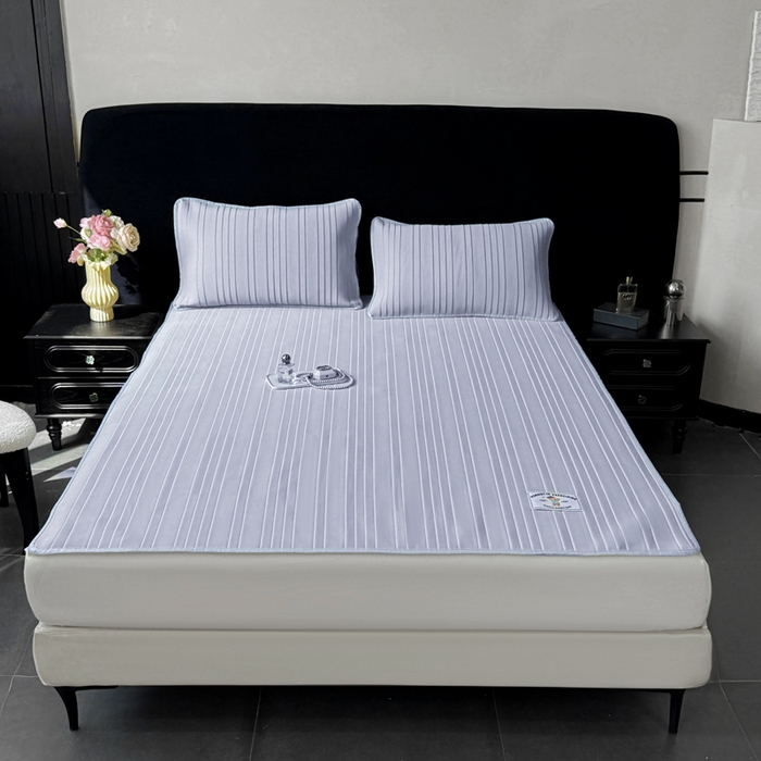 91家纺网 家纺一手货源 找家纺 麋兔 2026新款纯色朵朵小熊冰蚕丝软席 芦灰