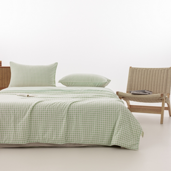 91家纺网 家纺一手货源 找家纺 迪梵家纺 2026新款A类无印风水洗棉格子纯色夏凉被大豆夏被空调被薄被（带买家秀） 绿小格