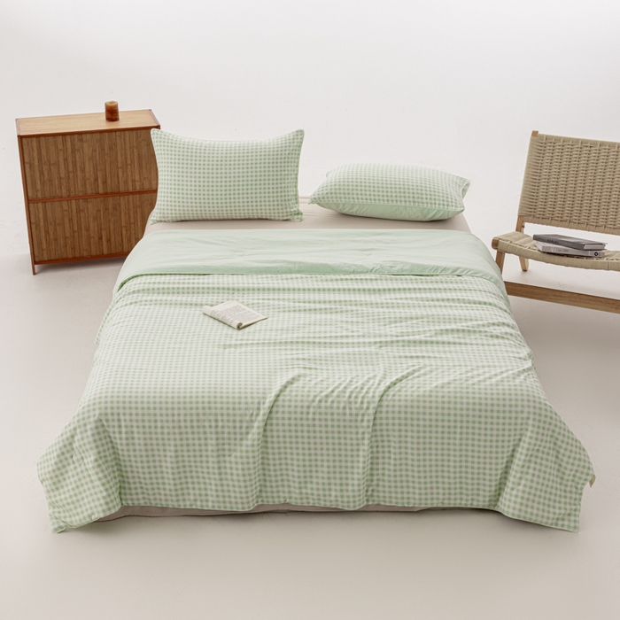 91家纺网 家纺一手货源 找家纺 迪梵家纺 2026新款A类无印风水洗棉格子纯色夏凉被大豆夏被空调被薄被（带买家秀） 绿小格