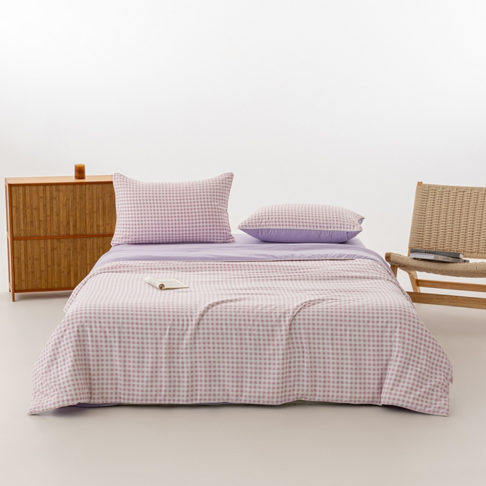 91家纺网 家纺一手货源 找家纺 迪梵家纺 2026新款A类无印风水洗棉格子纯色夏凉被大豆夏被空调被薄被（带买家秀） 紫小格