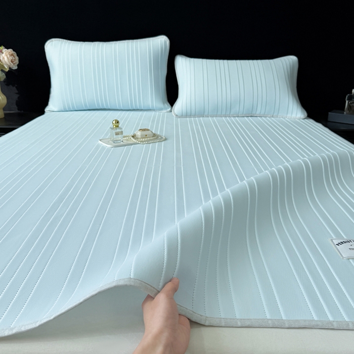 麋兔 2026新款纯色朵朵小熊冰蚕丝软席 浅兰