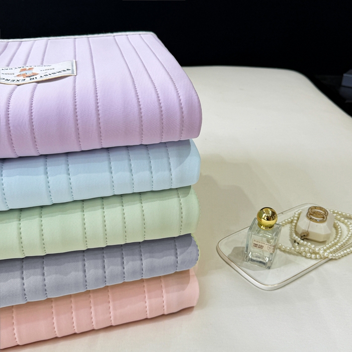 91家纺网 家纺一手货源 找家纺 麋兔 2026新款纯色朵朵小熊冰蚕丝软席 组合