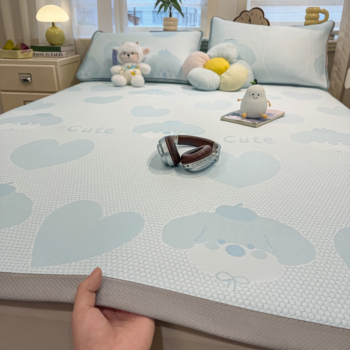 91家纺网 家纺一手货源 找家纺 眠势力 2026新款冰豆豆凉席三件套夏季冷感可机洗冰丝席软席子条席款 爱心狗-兰