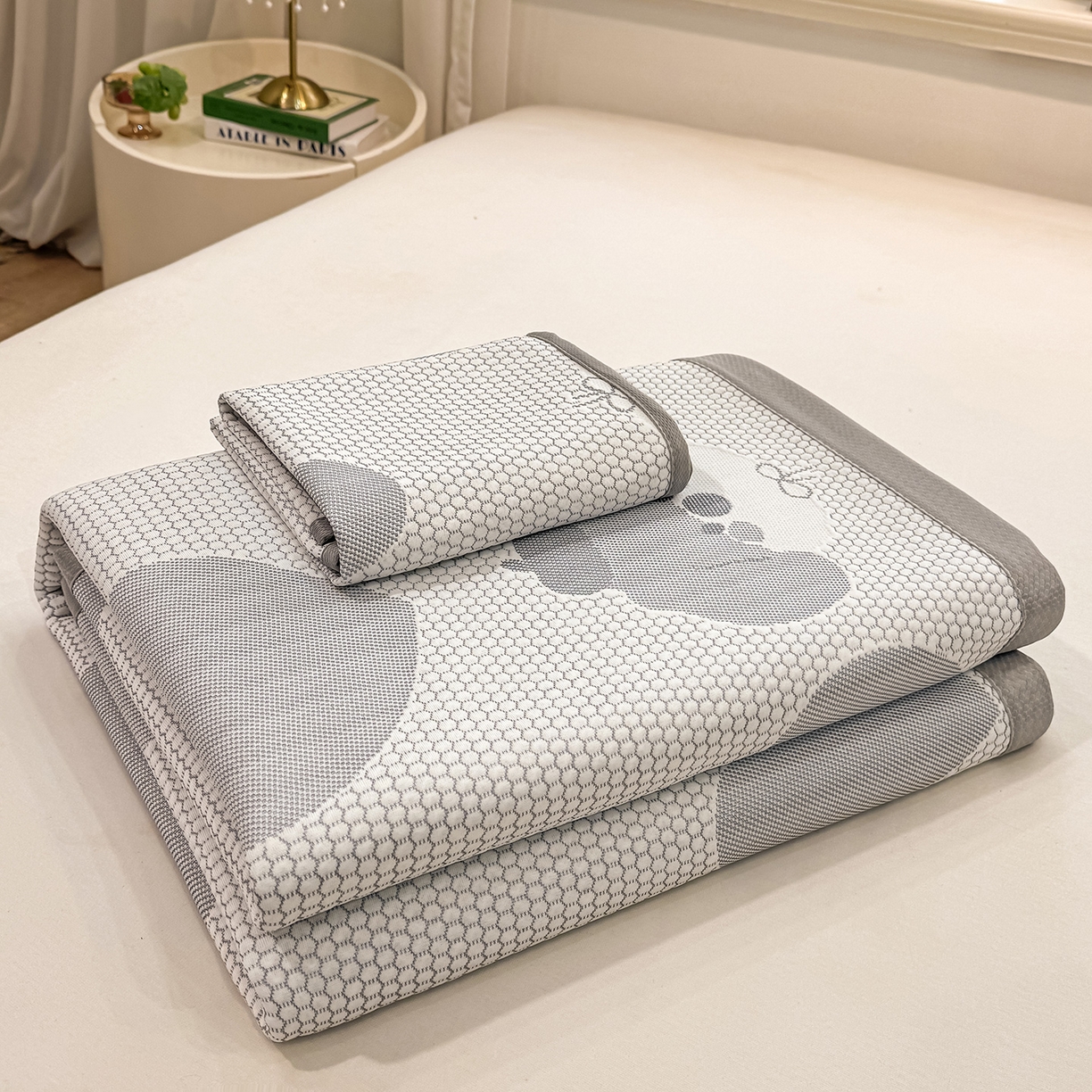 91家纺网 家纺一手货源 找家纺 眠势力 2026新款冰豆豆凉席三件套夏季冷感可机洗冰丝席软席子条席款 爱心狗-灰