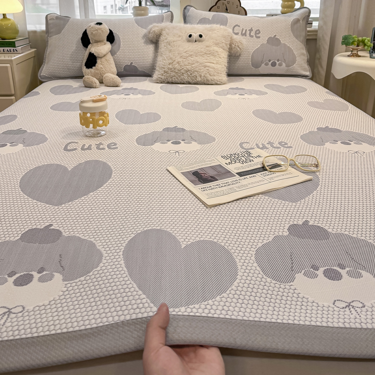 91家纺网 家纺一手货源 找家纺 眠势力 2026新款冰豆豆凉席三件套夏季冷感可机洗冰丝席软席子条席款 爱心狗-灰