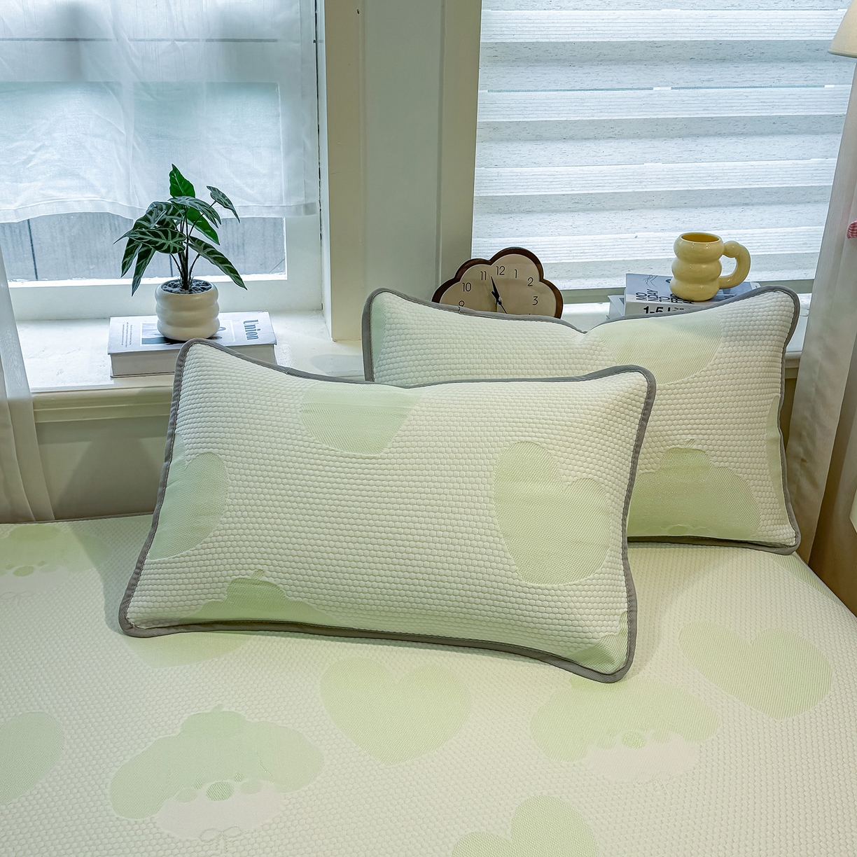 91家纺网 家纺一手货源 找家纺 眠势力 2026新款冰豆豆凉席三件套夏季冷感可机洗冰丝席软席子条席款 爱心狗-绿