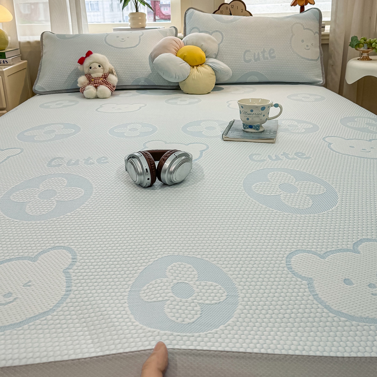 91家纺网 家纺一手货源 找家纺 眠势力 2026新款冰豆豆凉席三件套夏季冷感可机洗冰丝席软席子条席款 大牌熊-兰