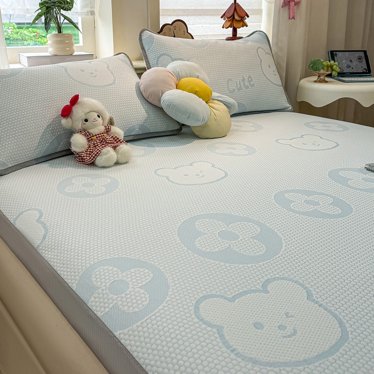 91家纺网 家纺一手货源 找家纺 眠势力 2026新款冰豆豆凉席三件套夏季冷感可机洗冰丝席软席子条席款 大牌熊-兰