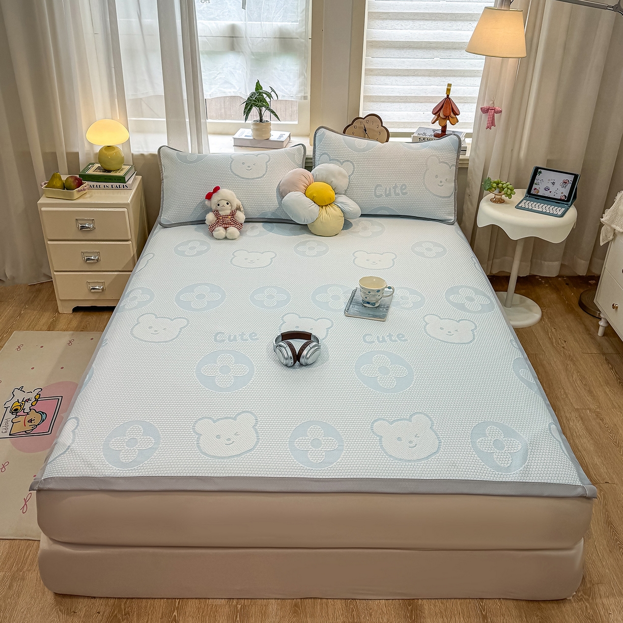 91家纺网 家纺一手货源 找家纺 眠势力 2026新款冰豆豆凉席三件套夏季冷感可机洗冰丝席软席子条席款 大牌熊-兰