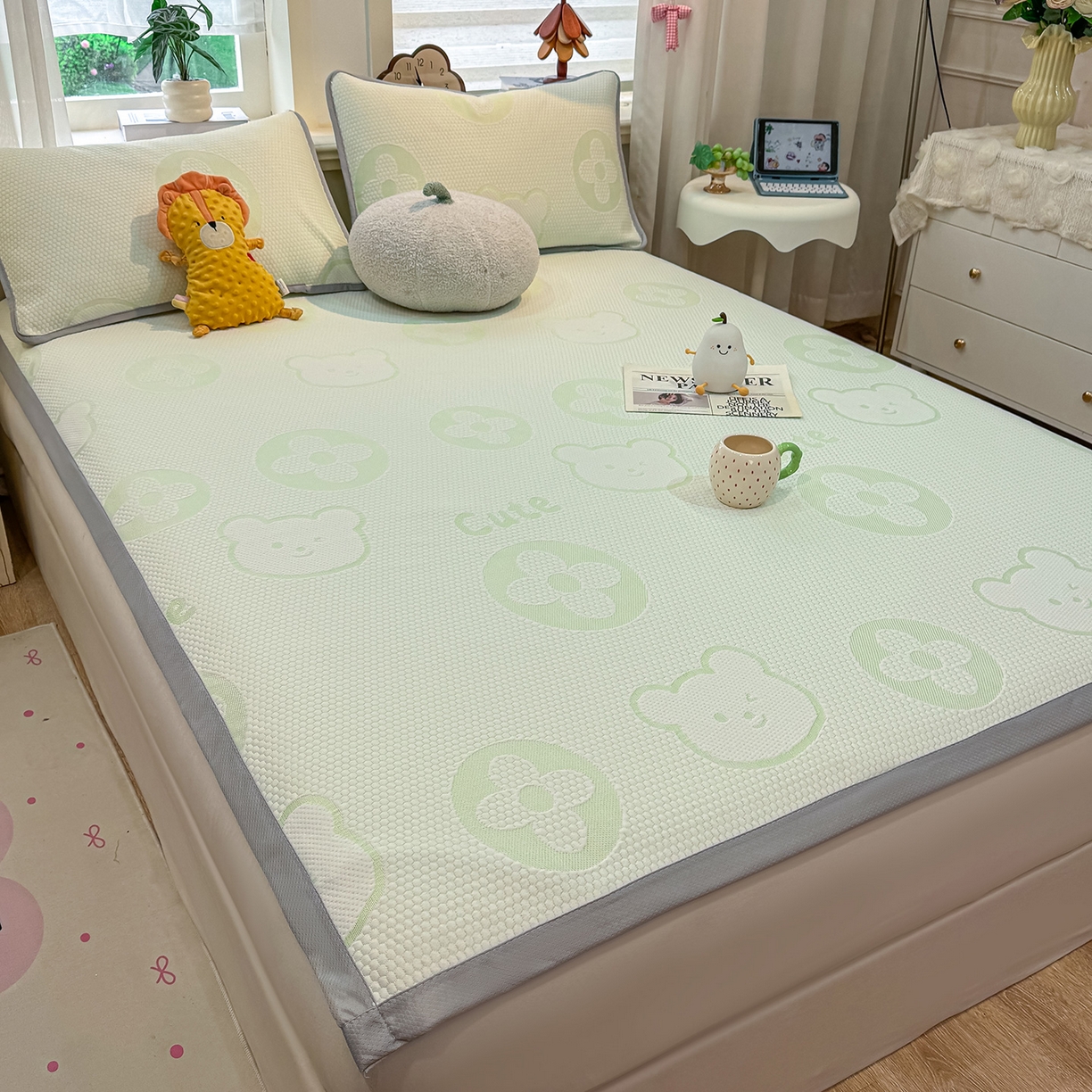 91家纺网 家纺一手货源 找家纺 眠势力 2026新款冰豆豆凉席三件套夏季冷感可机洗冰丝席软席子条席款 大牌熊-绿