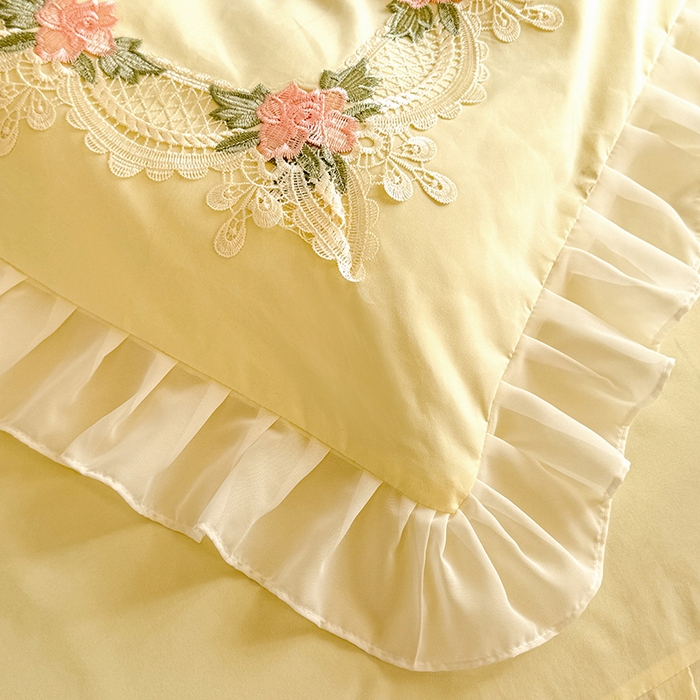 91家纺网 家纺一手货源 找家纺 后庭寝室 2026新款水溶花边床裙四件套-爱恋系列 爱恋-米